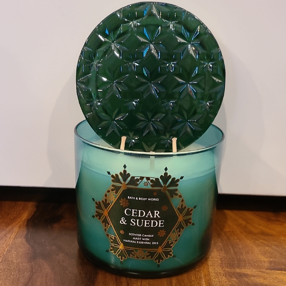 CEDAR & SUEDE 3 Wick Candle Bath And Body Works